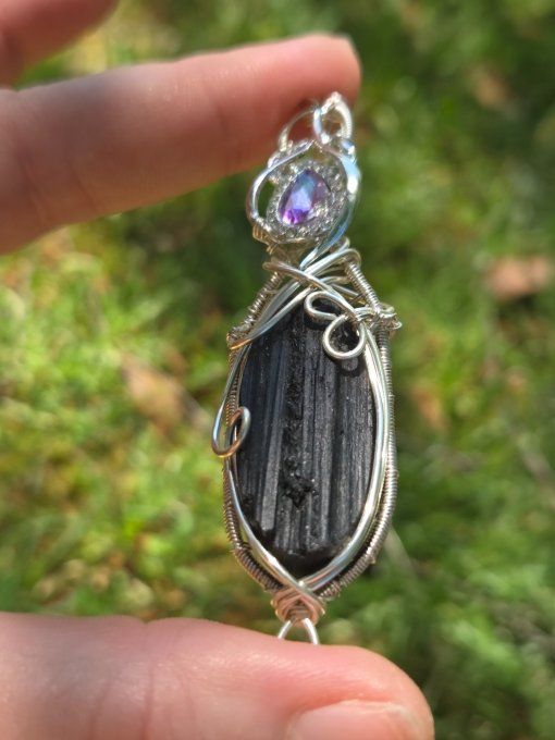 Amulette Tourmaline noir semi brut 