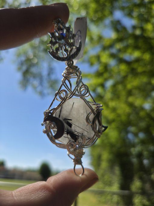 Pendentif Quartz tourmaline - amulette triple Lune 
