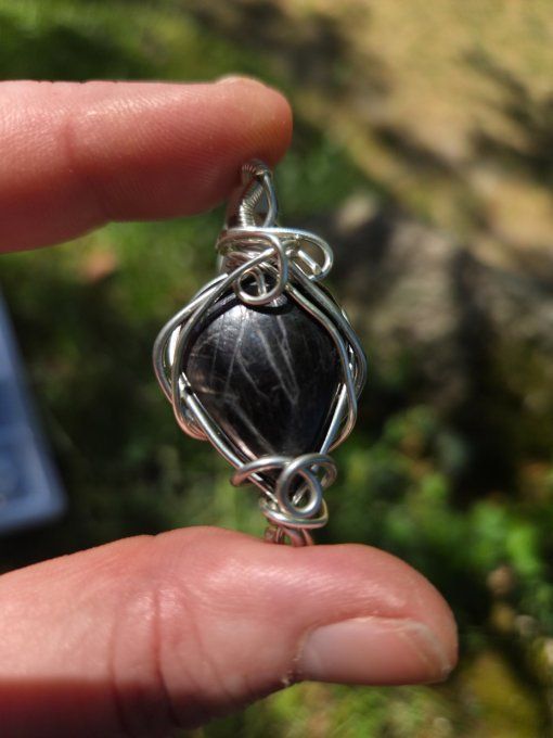 Amulette argent Hypersthène -ancrage et protection 