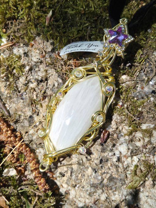 Légende Scolecite Blanche , bijou or