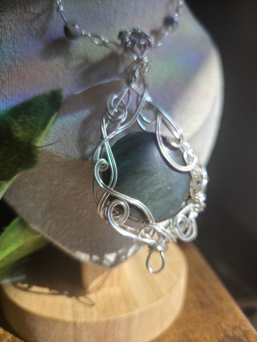 Pendentif Menta huichuol -✨L'obsidienne de Feu 