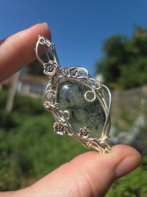 Pendentif Phrénite – Apaisement, Protection & Sérénité