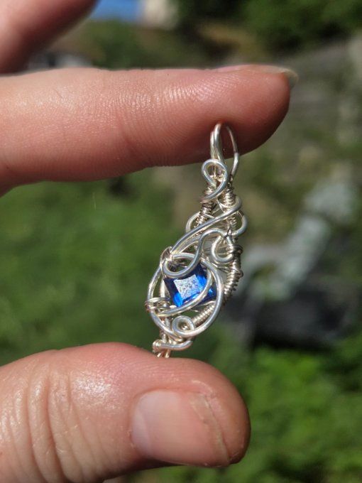 Amulette argent Spinelle Bleu ✨ Intuition et de Confiance