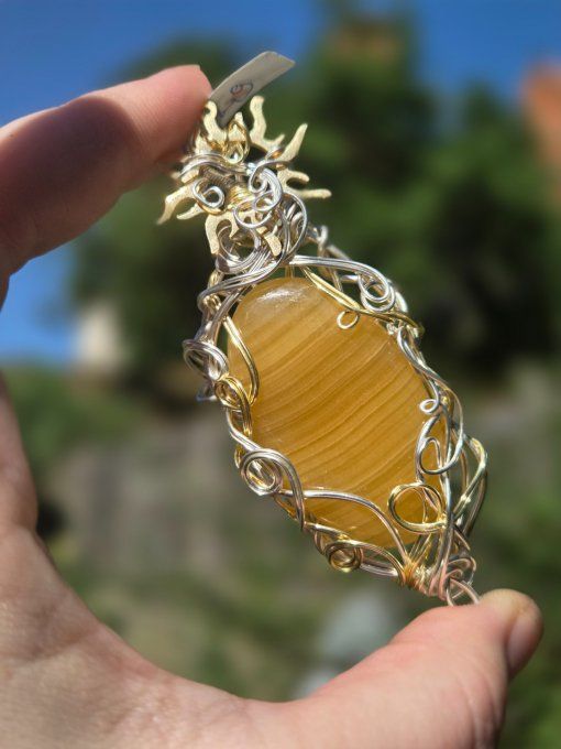 Pendentif Aragonite jaune Or✨ Ancrage et patience ✨