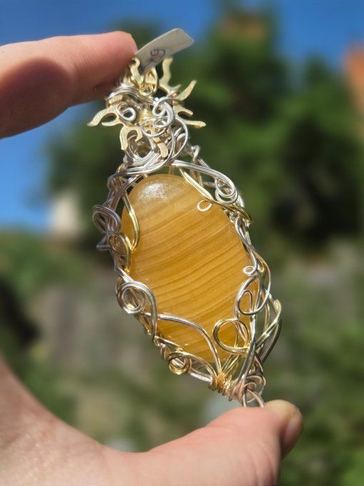 Pendentif Aragonite jaune Or✨ Ancrage et patience ✨