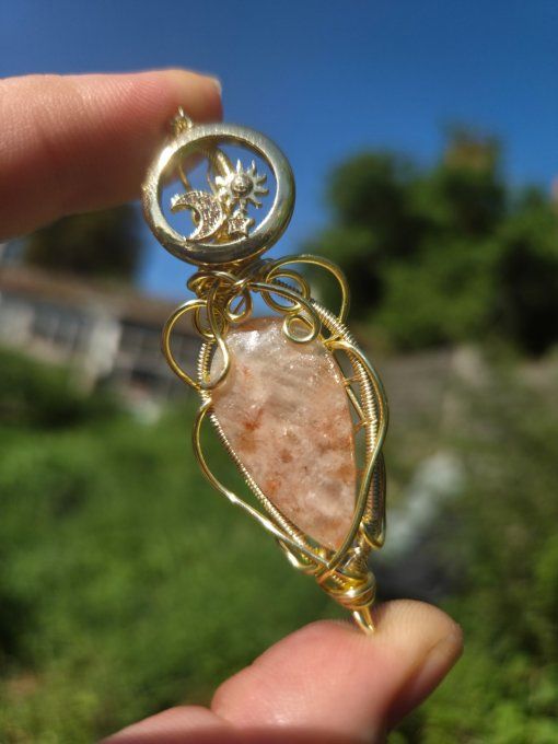 Pendentif Or Pierre de Soleil -joie confiance  & vitalité
