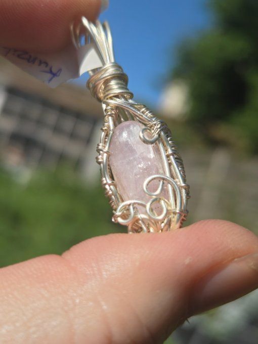  Mini Pendentif Kunzite -Apaisement & Amour de Soi  