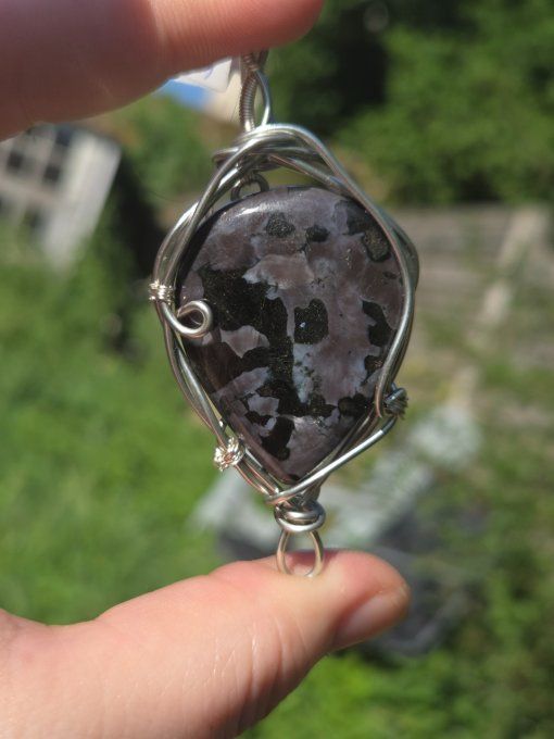  Amulette jaspe Gabbro✨  Renouveau & Puissance intérieure 