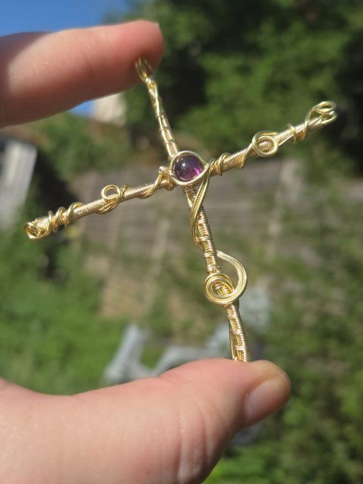 Pendentif croix Améthyste 