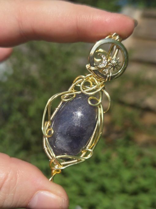 Pendentif Or Iolite (Cordierite) –✨ peurs profondes et anxieté 