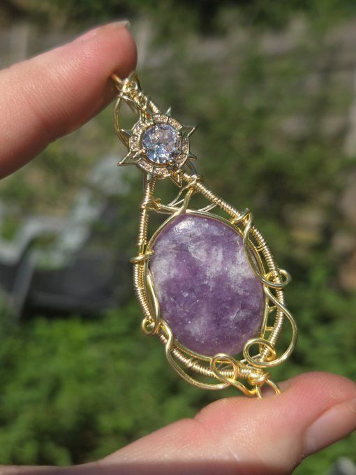 Pendentif Éclat de lepidolite 
