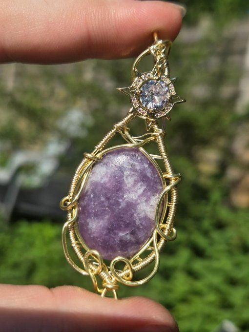 Pendentif Éclat de lepidolite 