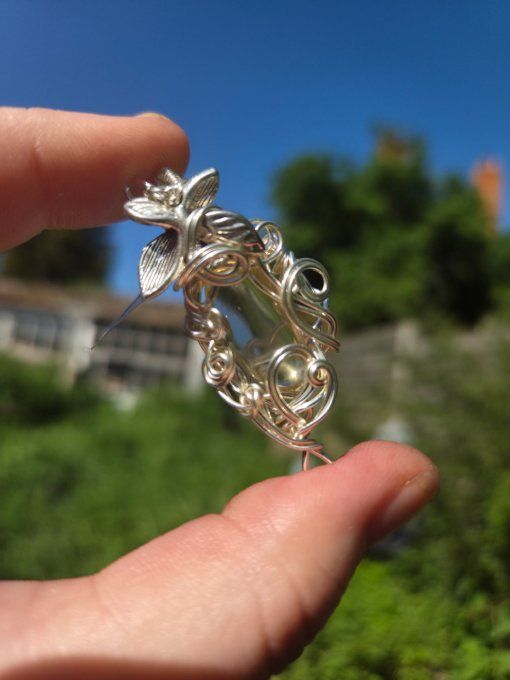 Pendentif Labradorite dorée -Confiance, Créativité Et Protection  