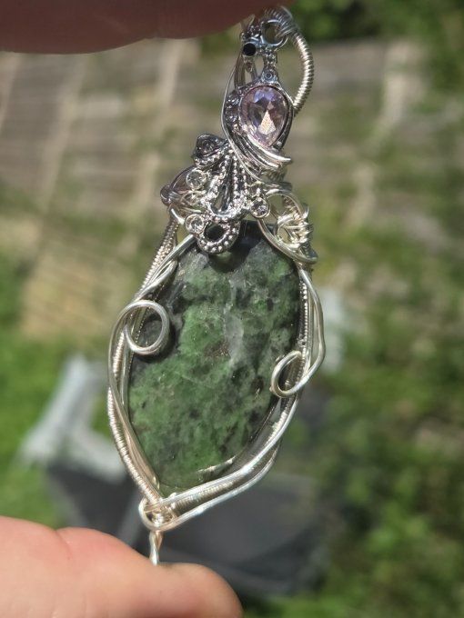 Pendentif Diopside chrome✨ Amulette  