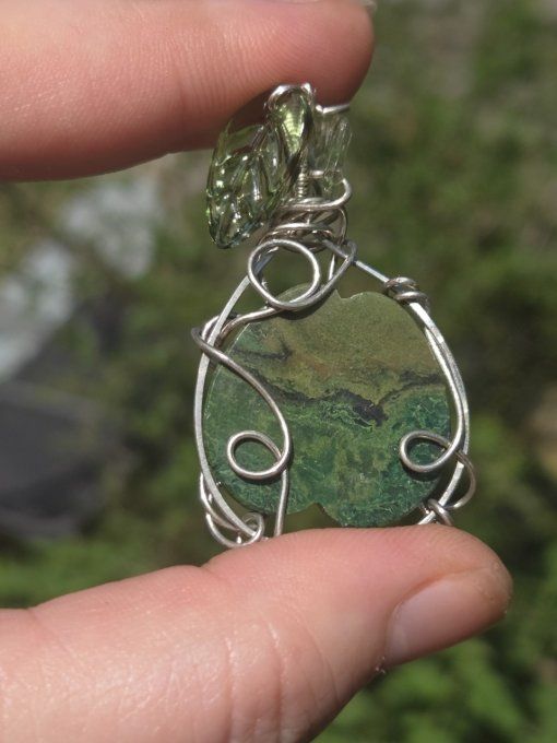 Pendentif pomme Jaspe verte