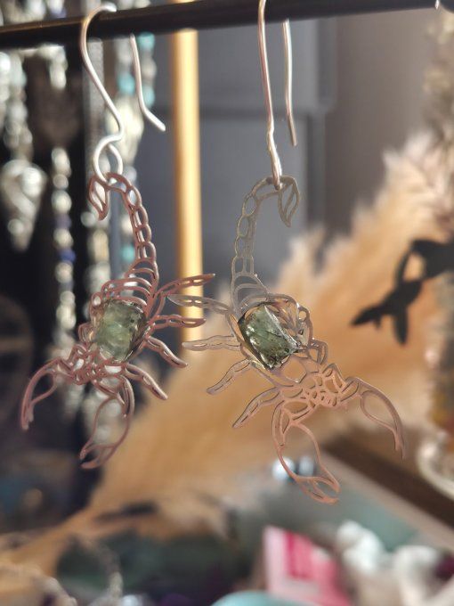 Boucle d’oreille Tsavorite -Grenat Vert -croissance et prospérité 