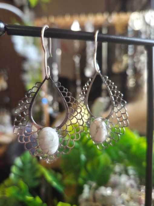 Boucle d’oreille Howlite – Calme, Relaxation Et Clarté Mentale     