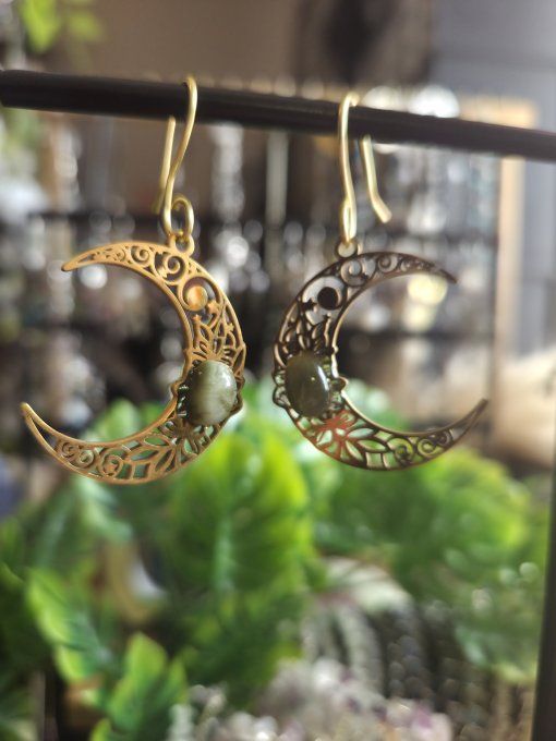 Boucle d'oreille chrysoberyl Oeil de chat : Chance et joie  - Copie