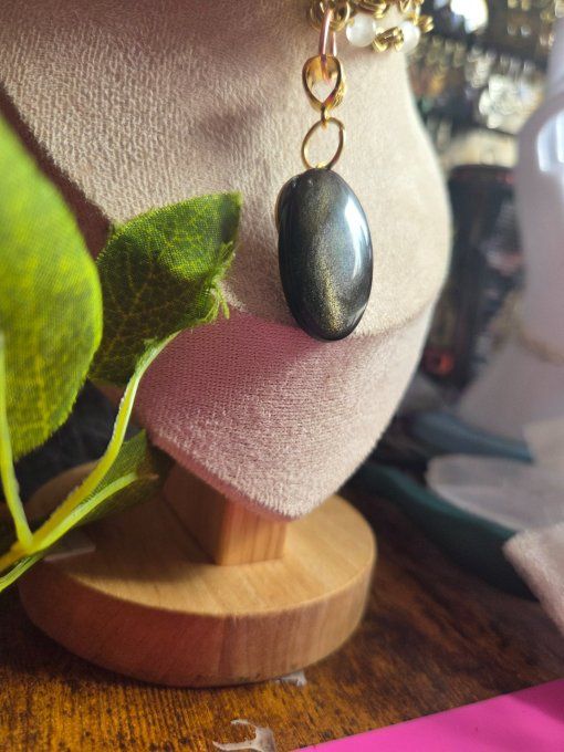 Collier obsidienne dorée loup d’or 