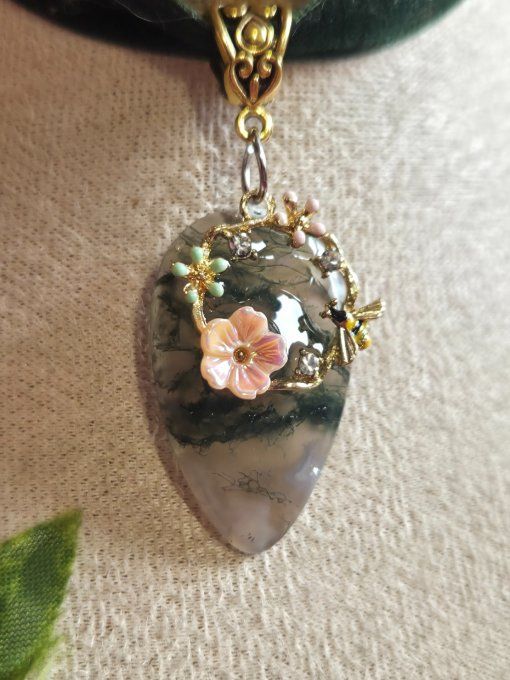 Pendentif Agate Mousse – Connexion, Renouveau & Sérénité   