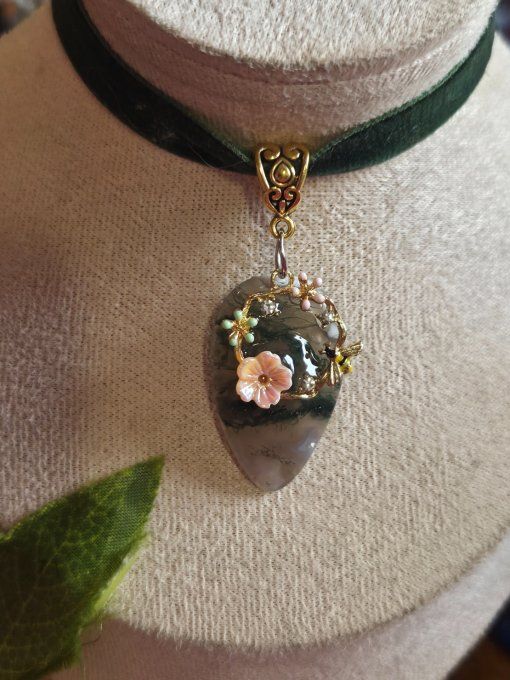 Pendentif Agate Mousse – Connexion, Renouveau & Sérénité   