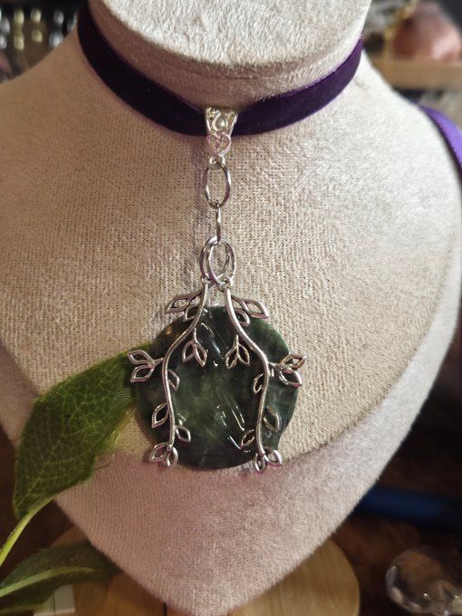 Pendentif Diopside chrome✨ lierre 
