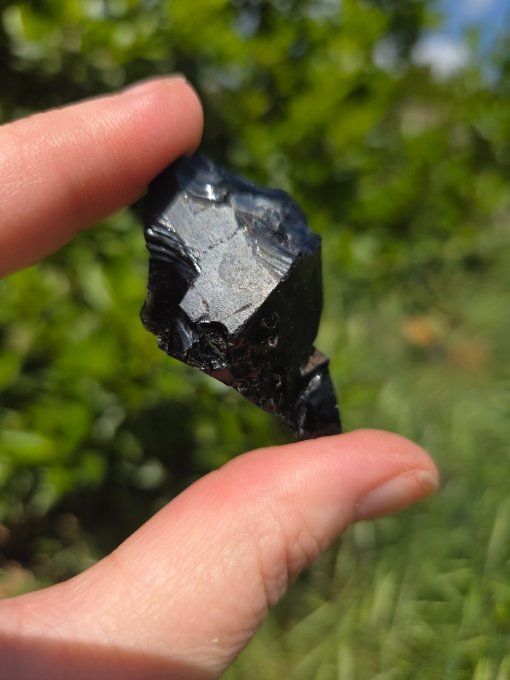 Larme d’obsidienne noire