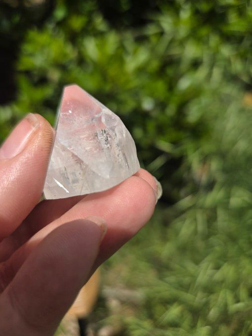 Apophyllite brute naturelle bi terminé