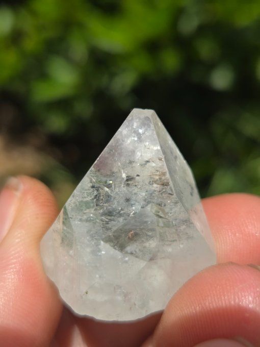 Apophyllite brute naturelle bi terminé