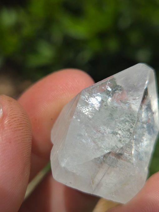 Apophyllite brute naturelle bi terminé