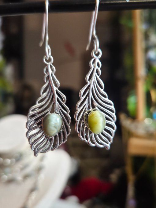 Boucle d'oreille chrysoberyl Oeil de chat : Chance et joie