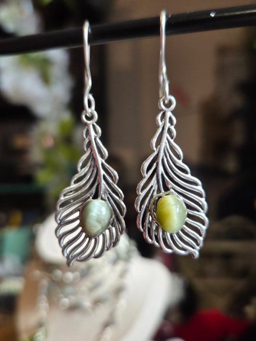 Boucle d'oreille chrysoberyl Oeil de chat : Chance et joie  