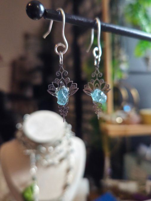 Boucle d’oreille aigue marine  - unalom lotus