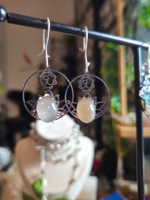 Boucles Pierre de lune Hecatolite