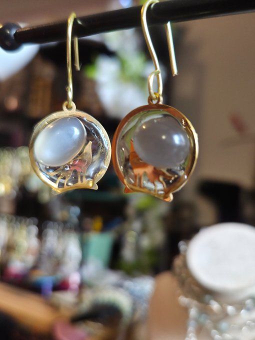 Boucles Pierre de lune Hecatolite - loup