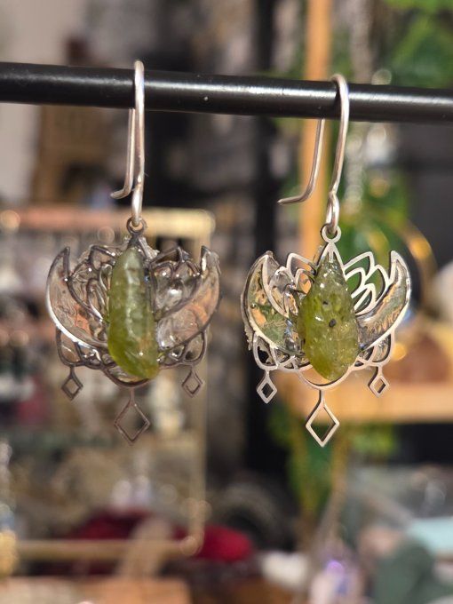 Boucle d’oreille Péridot (Olivine) – Protection, Sérénité & Bien-Être   