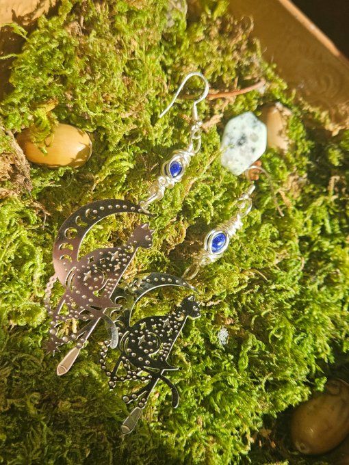 Boucles Isis : lapis lazuli (nouvelle paire)