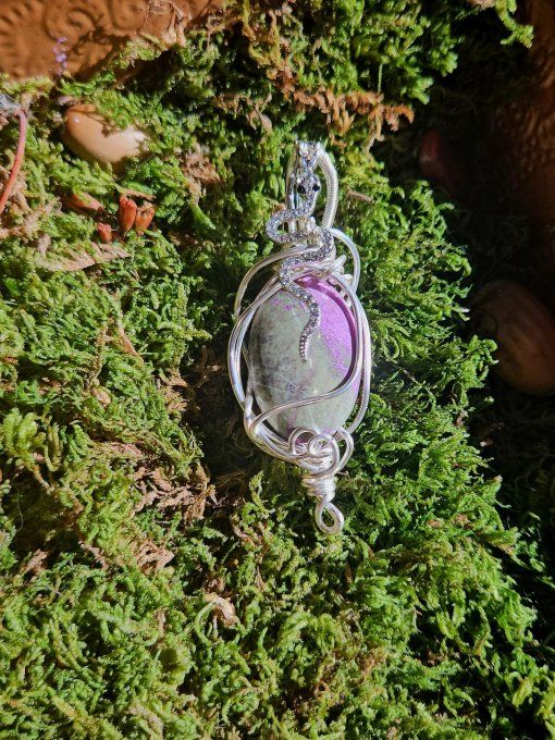 Atlantisite (Stichtite sur Serpentine) ✨