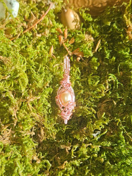 Perle de nacre naturelle.✨