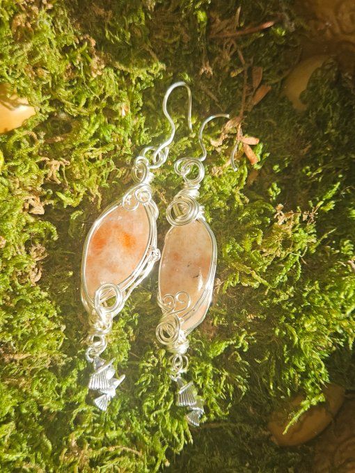 Boucles d’Oreilles Pierre de Soleil – Joie & Vitalité