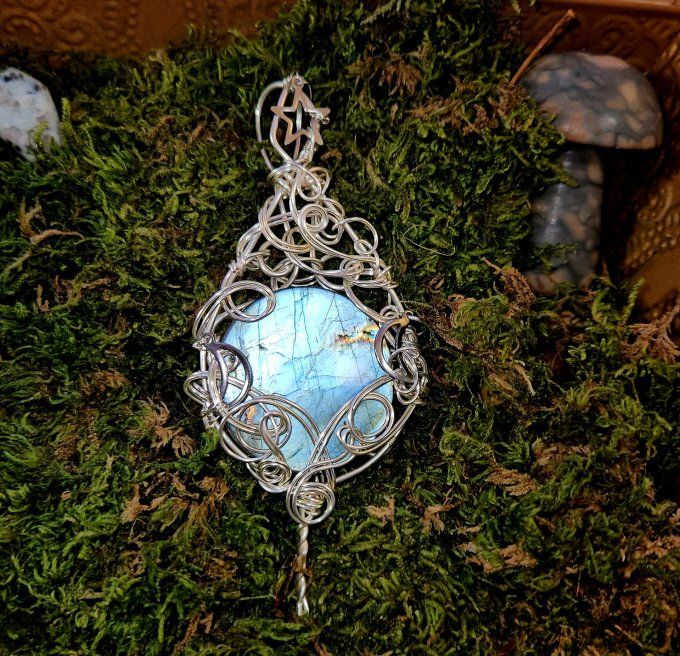 Triple lune ciel de brume : Labradorite 