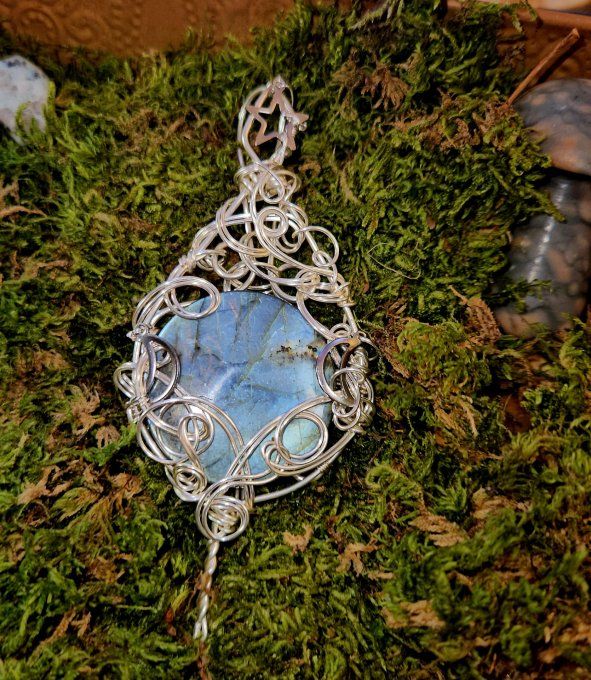 Triple lune ciel de brume : Labradorite 