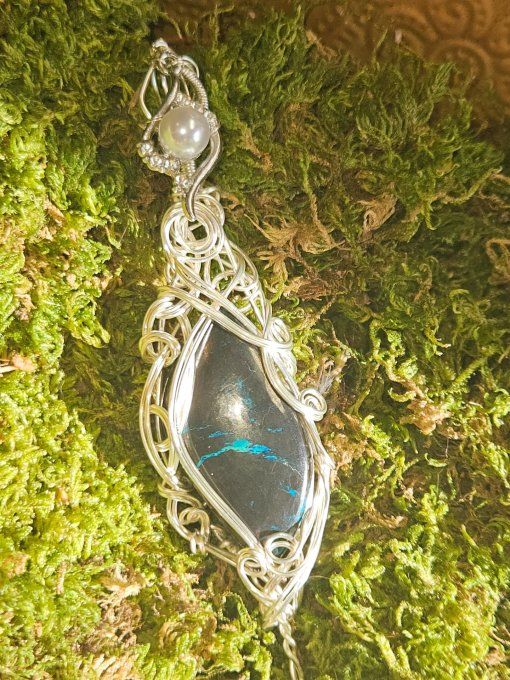 Pendentif Azurite – Clarté, Sérénité & Concentration