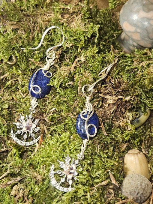 Boucles d'oreille  flocon de lune: lapis lazuli 