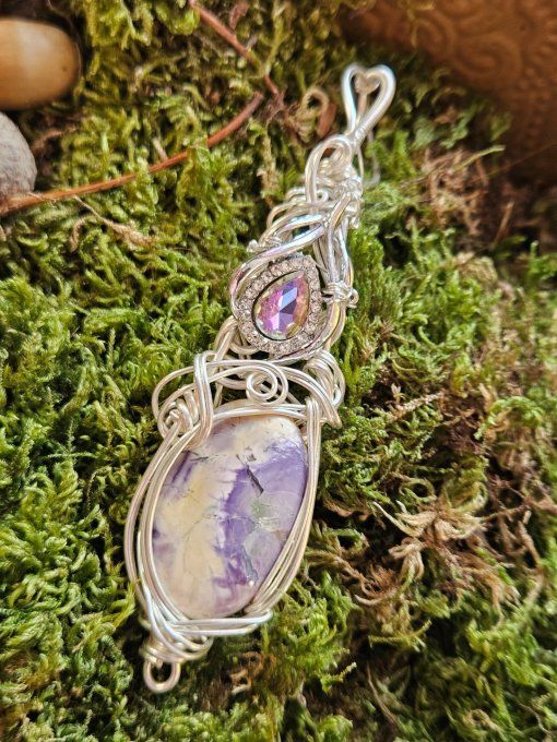 Tiffany 's Stone ✨