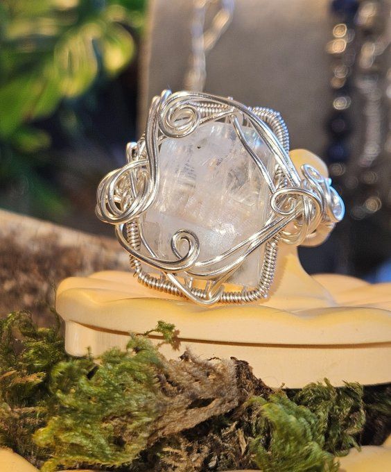 Bague pierre de Lune - peristerite -forme courrone 
