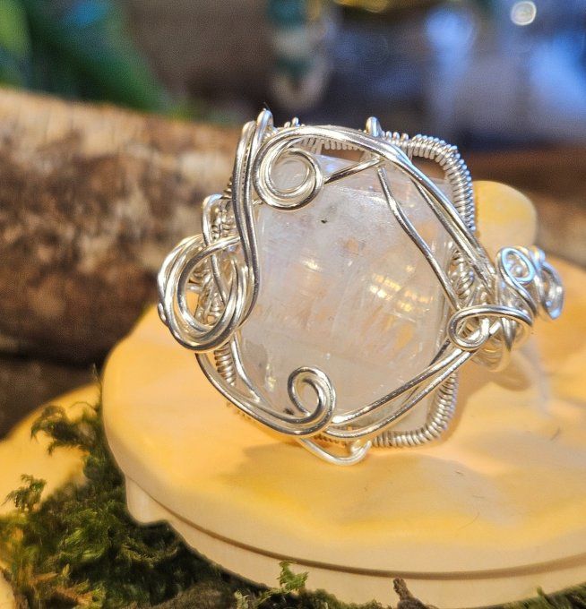 Bague pierre de Lune - peristerite -forme courrone 