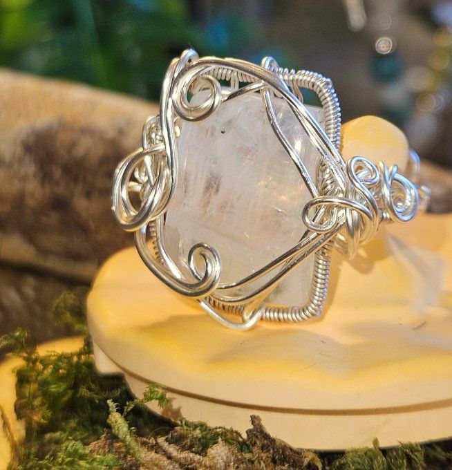 Bague pierre de Lune - peristerite -forme courrone 