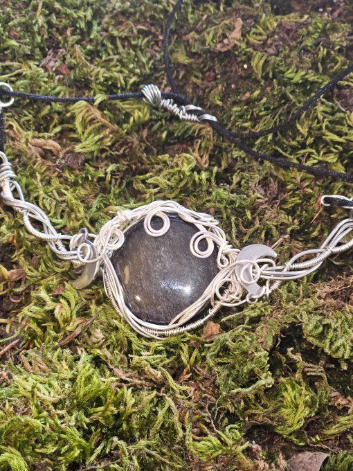  Collier Charms Obsidienne Argentée – Libération et Équilibre
