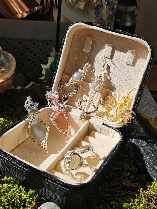 Coffret -Parure pierre de lune Hecatolite